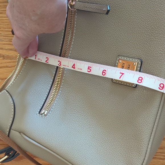 Dooney & Bourke Taupe Leather Shoulder Bag NWOT - Picture 8 of 10